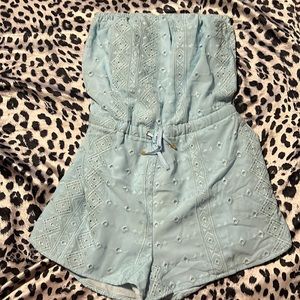 Plum pretty sugar medium light blue romper with drawstring and pockets
